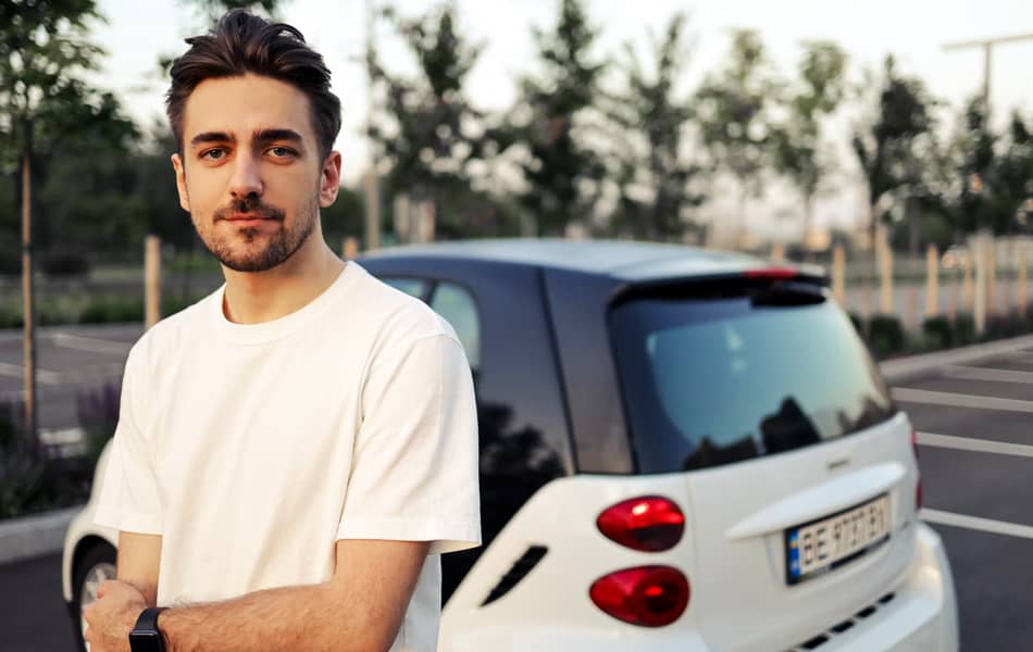 Cash 4 Cars Leeds Offers Pick Up and Delivery Cash 4 Cars Leeds Offers Pick Up and Delivery